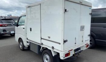 Daihatsu Hijet Freezer Truck full