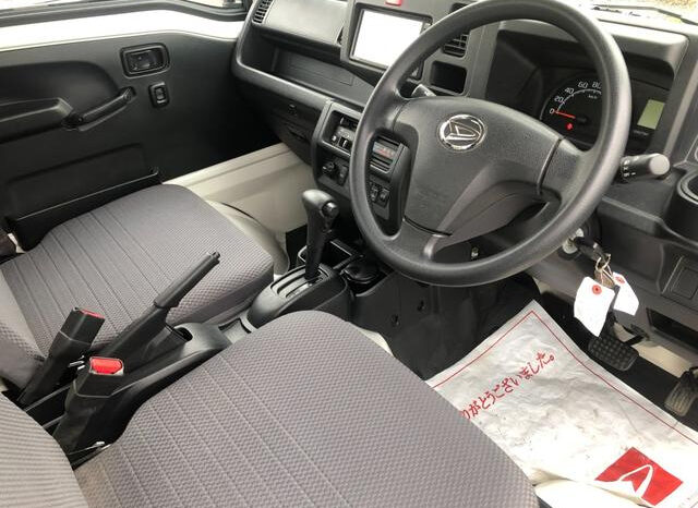 Daihatsu Hijet Freezer Truck full