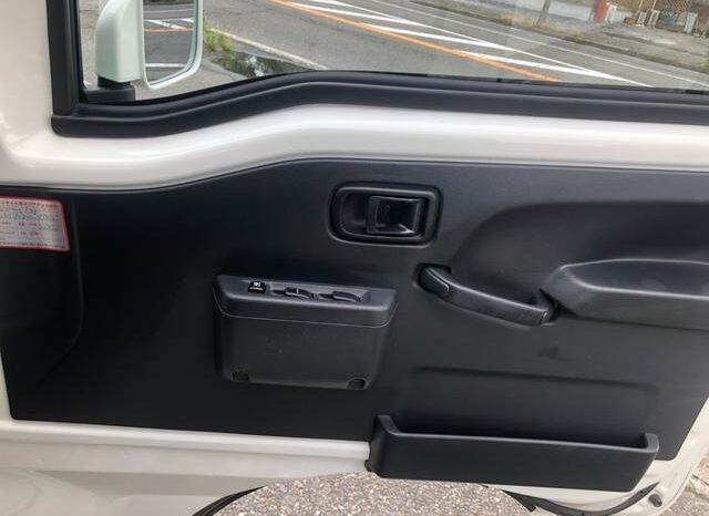 Daihatsu Hijet Freezer Truck full