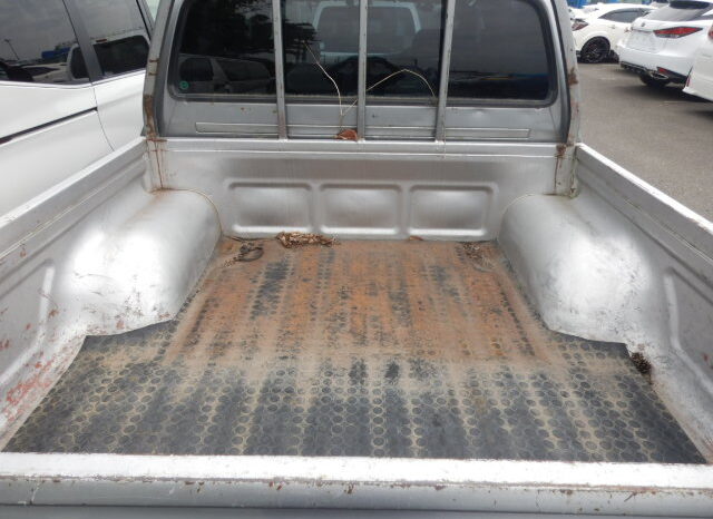 Toyota Hilux full
