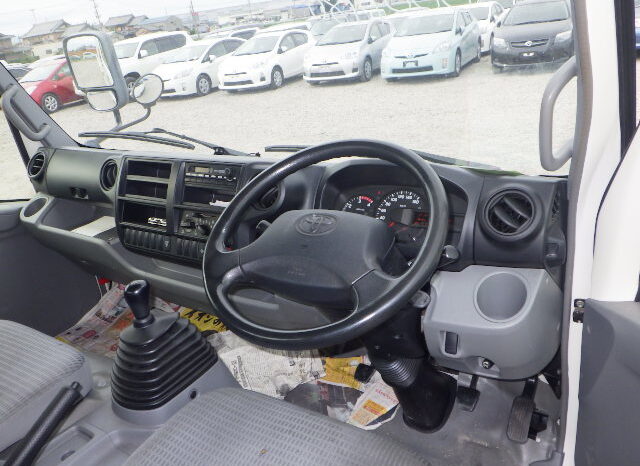 Toyota Dyna full