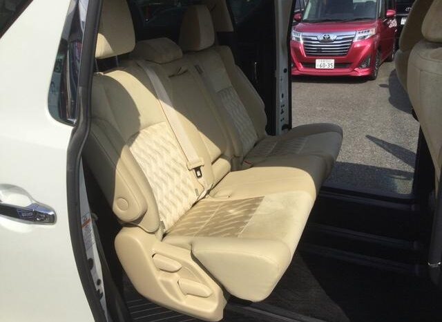 Toyota Alphard full