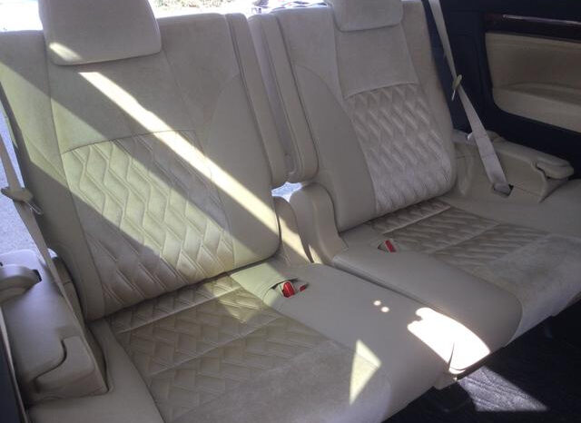 Toyota Alphard full
