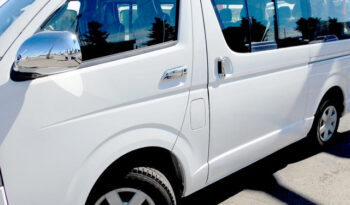 Toyota Hiace full