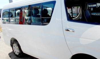 Toyota Hiace full