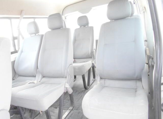 Toyota Hiace full