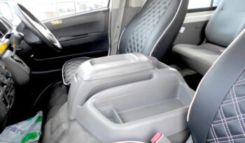 Toyota Hiace full