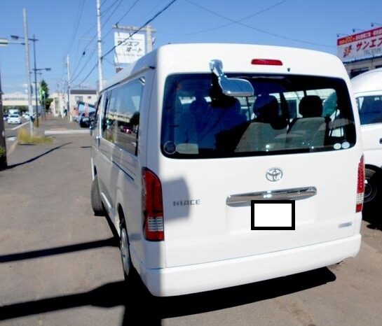 Toyota Hiace full