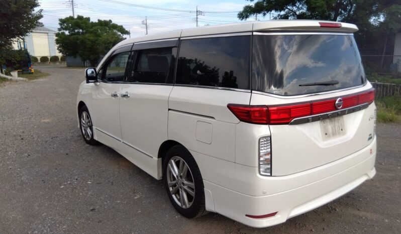 Nissan Elgrand full