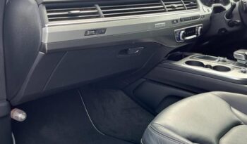Audi Q7 full