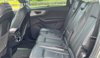 Audi Q7 full