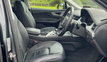 Audi Q7 full