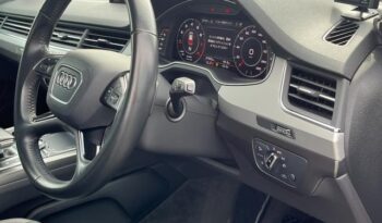 Audi Q7 full