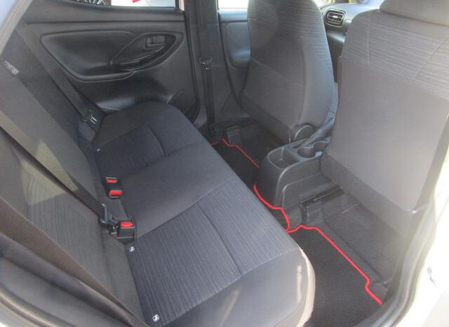 Toyota Yaris full
