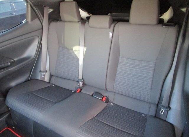 Toyota Yaris full