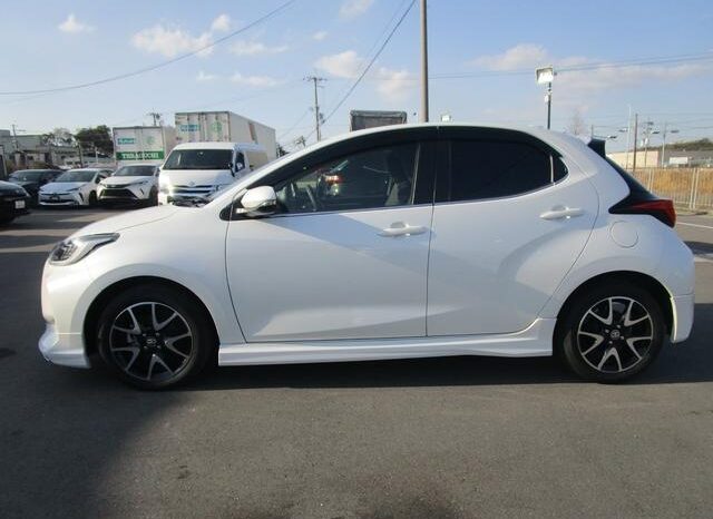Toyota Yaris full