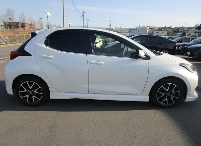 Toyota Yaris full