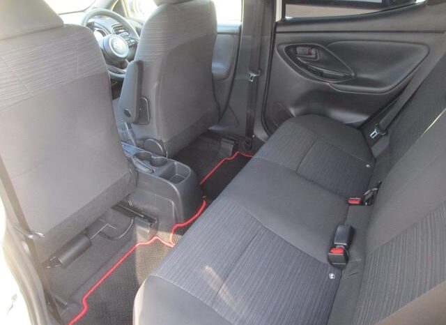 Toyota Yaris full
