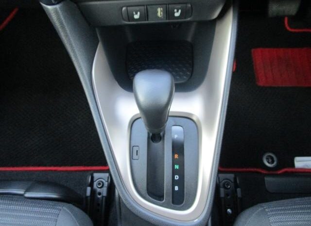 Toyota Yaris full