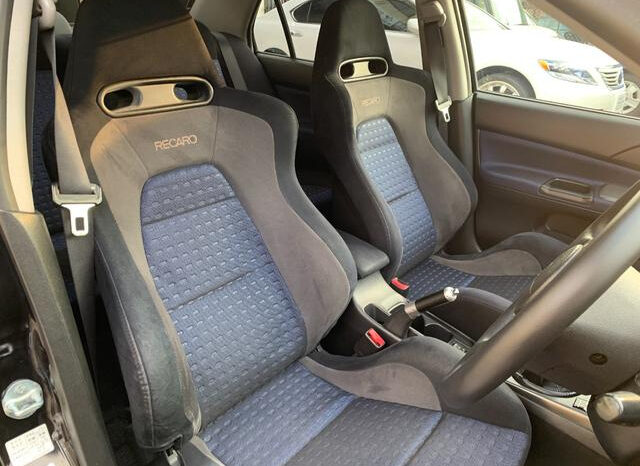 Mitsubishi Lancer Evo 8 (Reserved) full