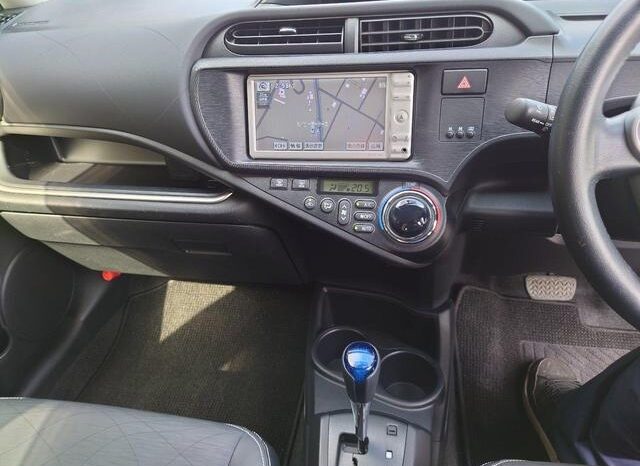 Toyota Aqua full