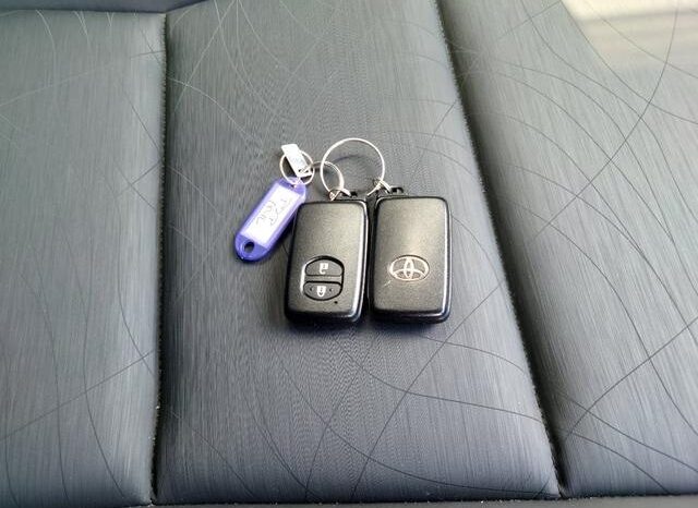 Toyota Aqua full