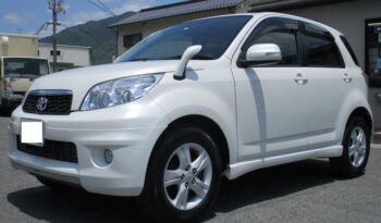 Toyota Rush full
