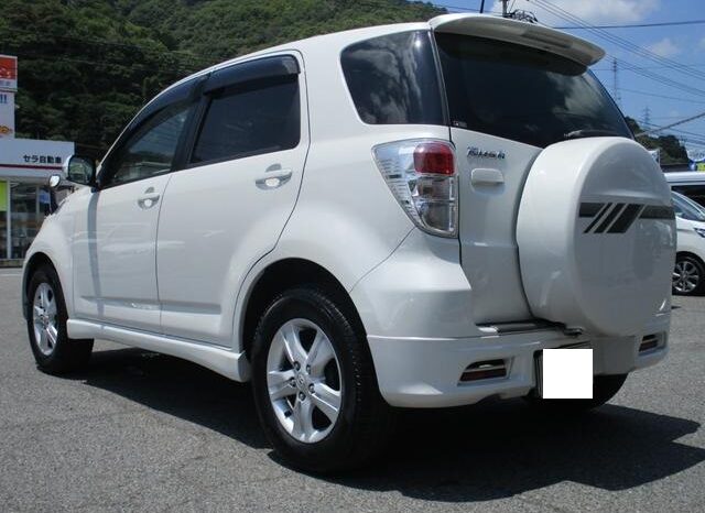 Toyota Rush full