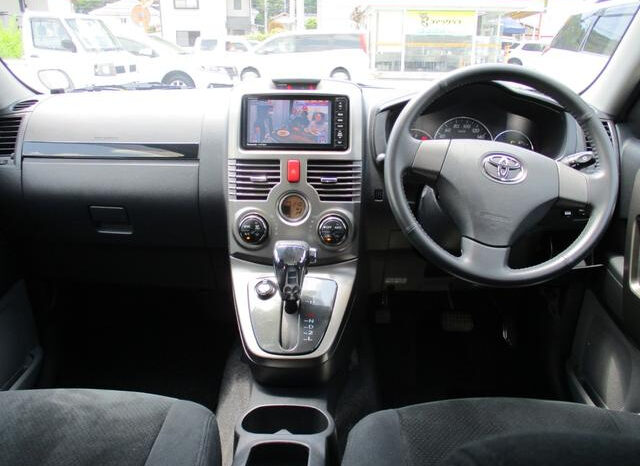 Toyota Rush full