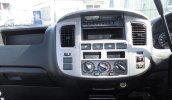 Nissan Caravan full