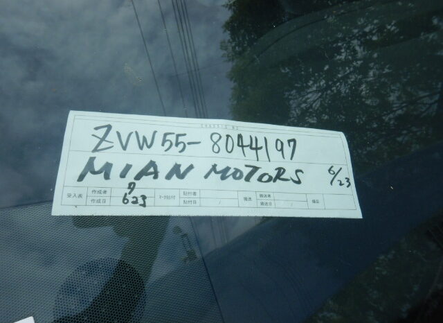 Toyota Prius full