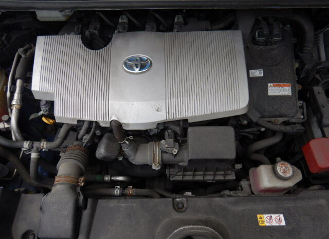 Toyota Prius full