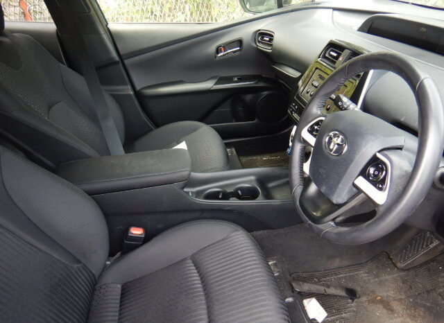Toyota Prius full
