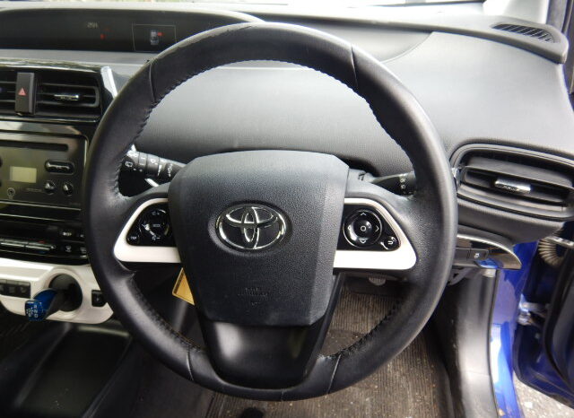 Toyota Prius full