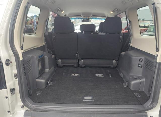 Mitsubishi Pajero (Reserved) full