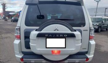 Mitsubishi Pajero (Reserved) full