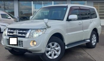 Mitsubishi Pajero (Reserved) full