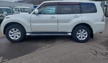 Mitsubishi Pajero (Reserved) full