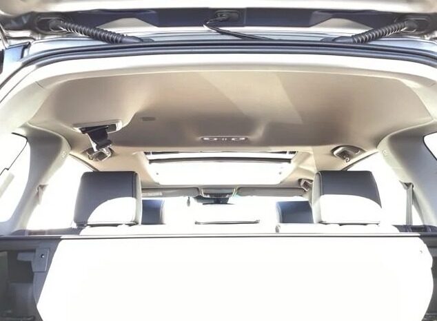 Honda CRV (Reserved) full