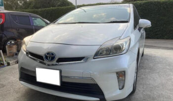 Toyota Prius PHV full