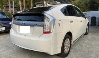 Toyota Prius PHV full
