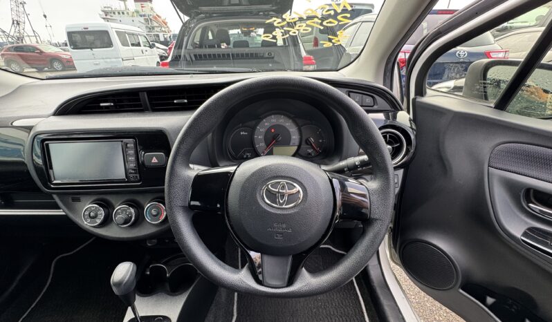 Toyota Vitz full
