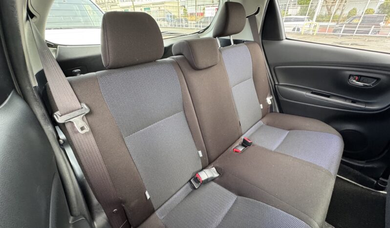 Toyota Vitz full