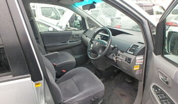 Toyota Voxy full