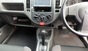 Nissan AD Van full