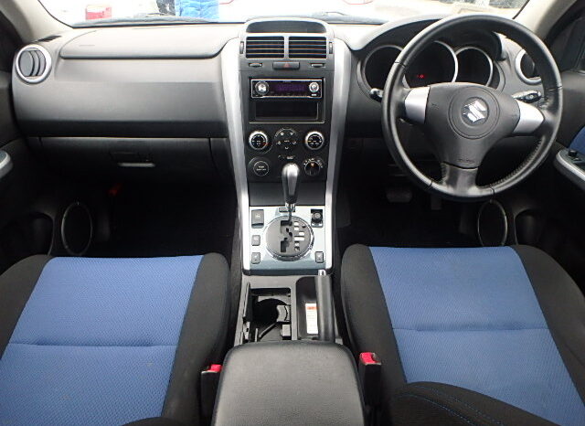 Suzuki Escudo Solomon (Reserved) full