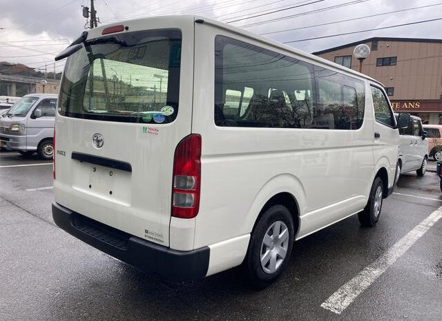 Toyota Hiace Van 2020 full