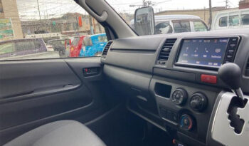 Toyota Hiace Van 2020 full