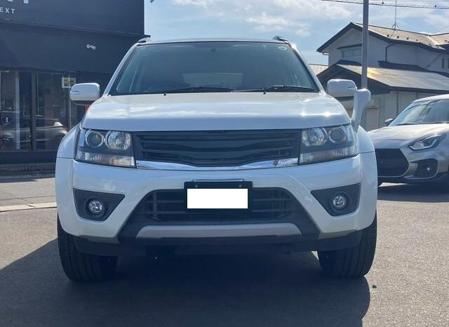 Suzuki Escudo (Reserved) full