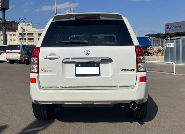 Suzuki Escudo (Reserved) full